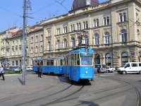 Tramvaj linije 2 na Trgu Ante Starčevića 2000. godine.jpg